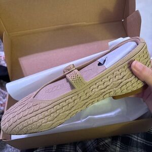 Vivaia NWT square toe Mary Jane’s | 6